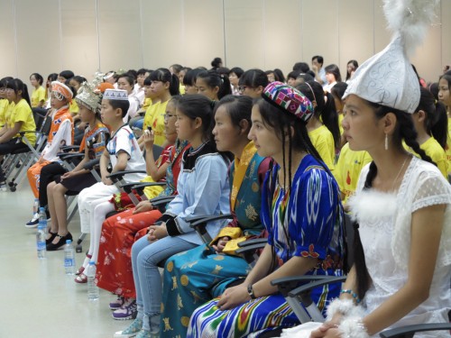 The China Children and Teenagers' Foundation (CCTF) launches a summer camp for children who have been practicing the altruistic spirit of Lei Feng at the China Women and Children's Museum in Beijing on July 31, 2013. [Women of China / Zhang Yuan]